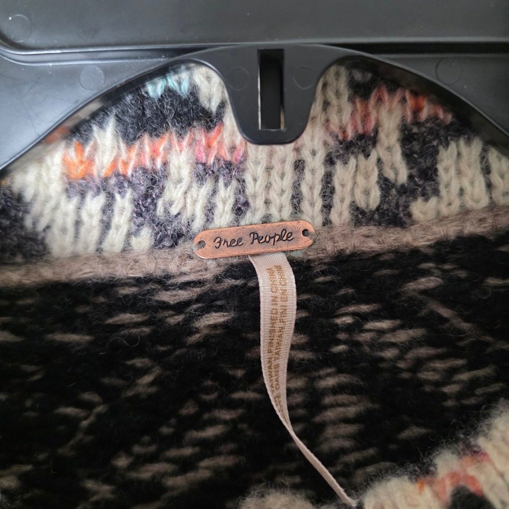 Free People Fair Isle nordic wool blend Turtleneck chunky Button Sweater Size L - Picture 11 of 11